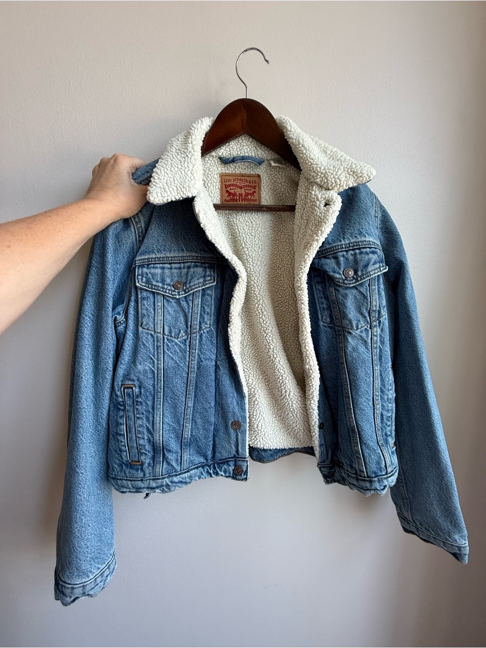Levi's Light Blue Denim Jacket with Cream Sherpa Lining